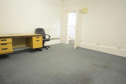 Property to rent, Gowthorpe, Selby