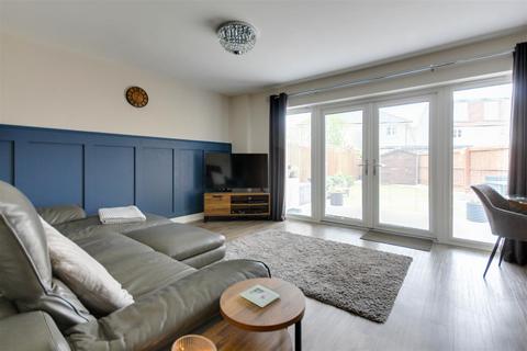 7 Southfields, Tillingham, Southminster, CM0 7FY