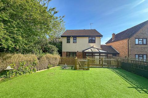 3 bedroom detached house for sale, Crecy Close, St. Leonards-On-Sea