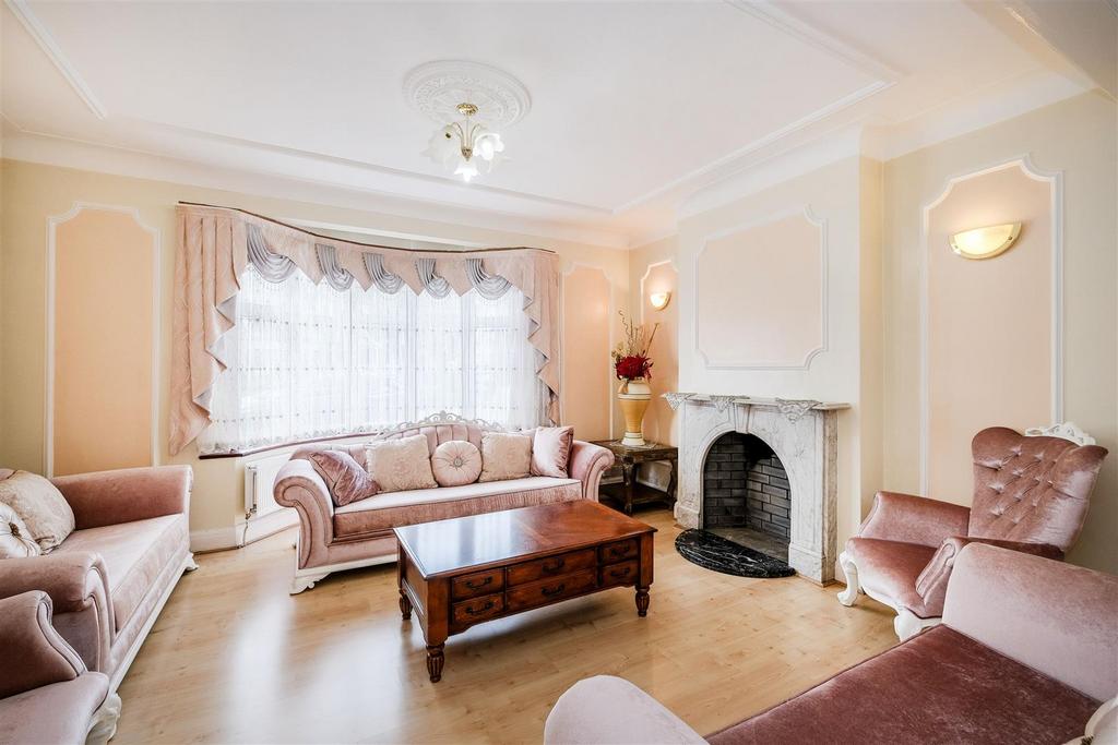 17a Glebelands Avenue-3.jpg