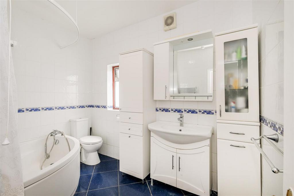 17a Glebelands Avenue-14.jpg