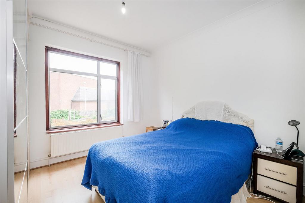 17a Glebelands Avenue-16.jpg
