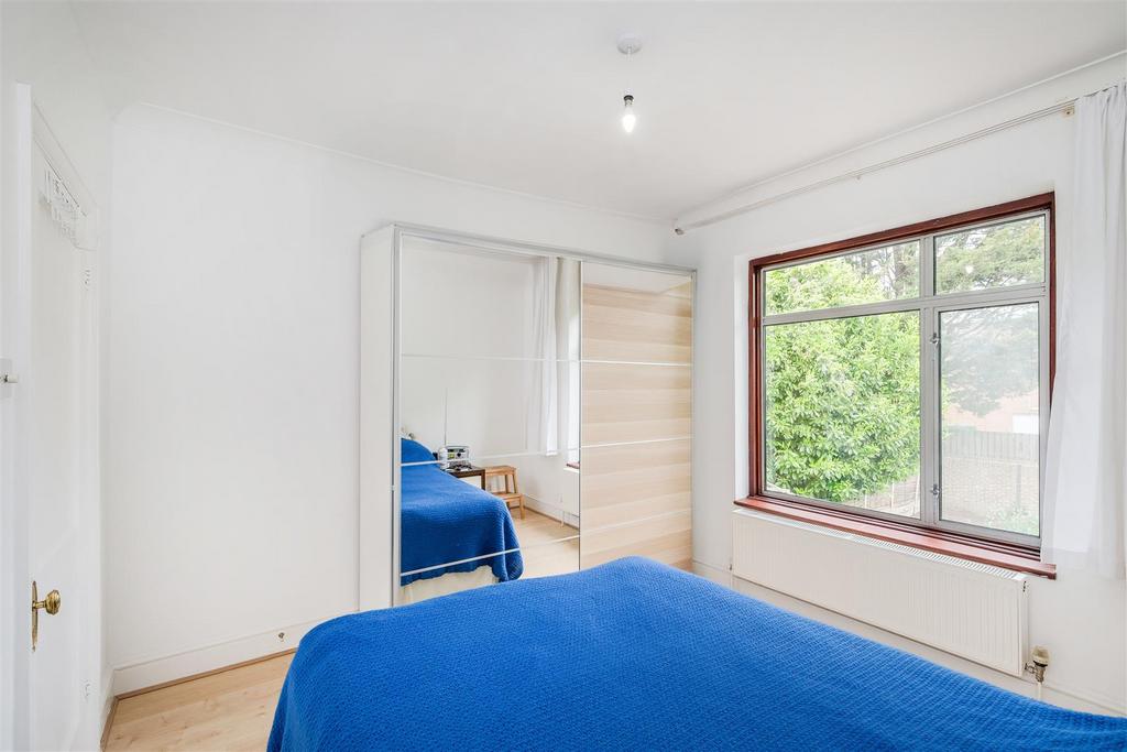 17a Glebelands Avenue-17.jpg