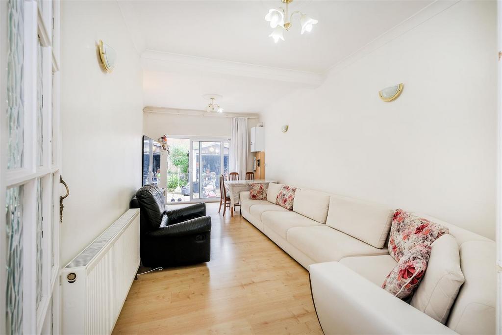 17a Glebelands Avenue-19.jpg