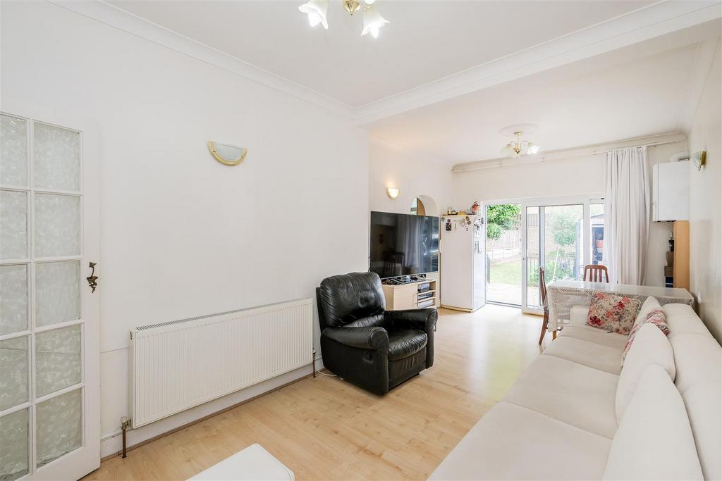 17a Glebelands Avenue-20.jpg