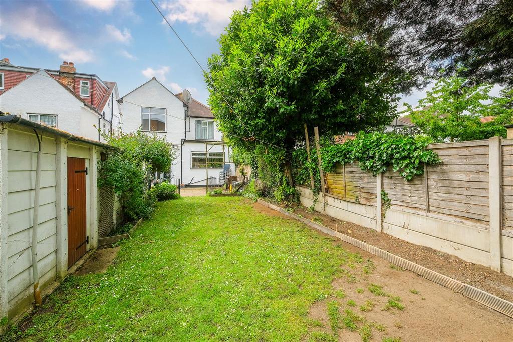 17a Glebelands Avenue-28.jpg