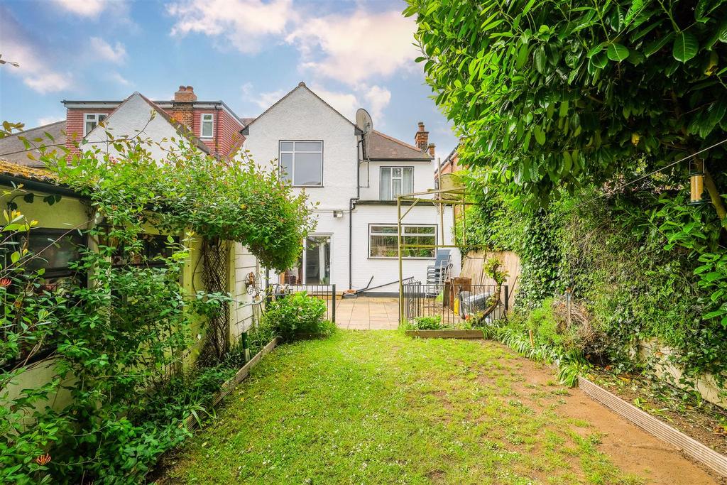 17a Glebelands Avenue-29.jpg