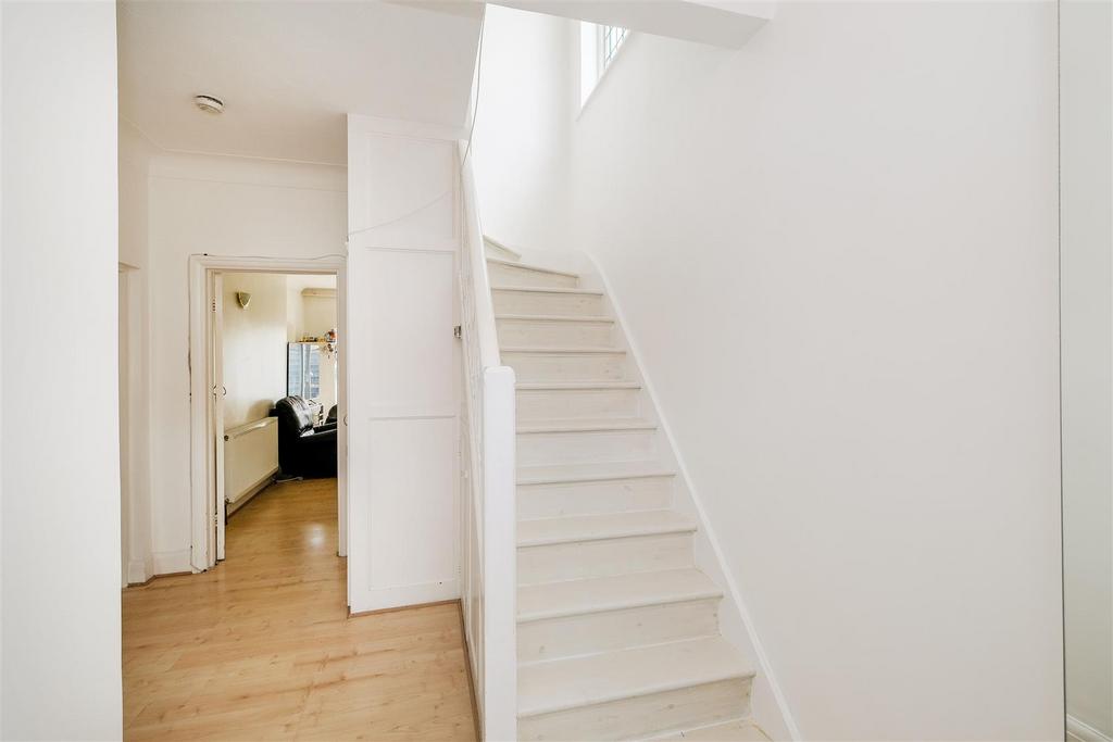 17a Glebelands Avenue-30.jpg