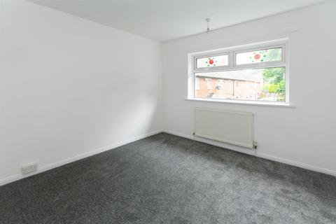 3 bedroom semi-detached house for sale, Farm Close, Clifton, Nottingham