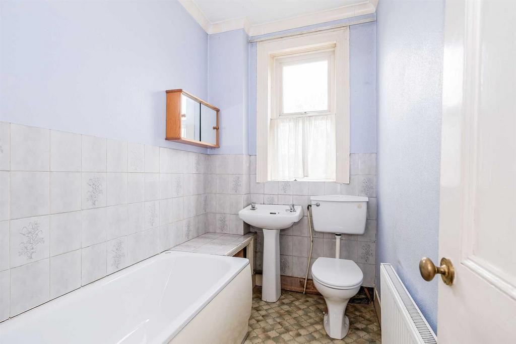 61 Leonard Road-15.JPG