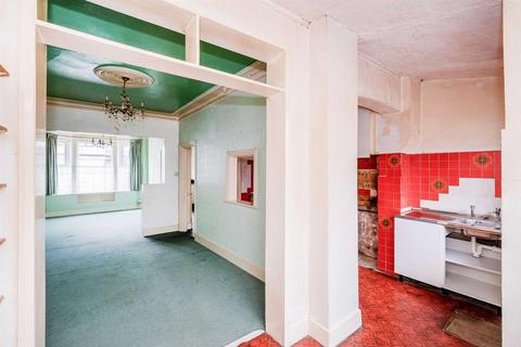 61 Leonard Road, London, E4 8NE
