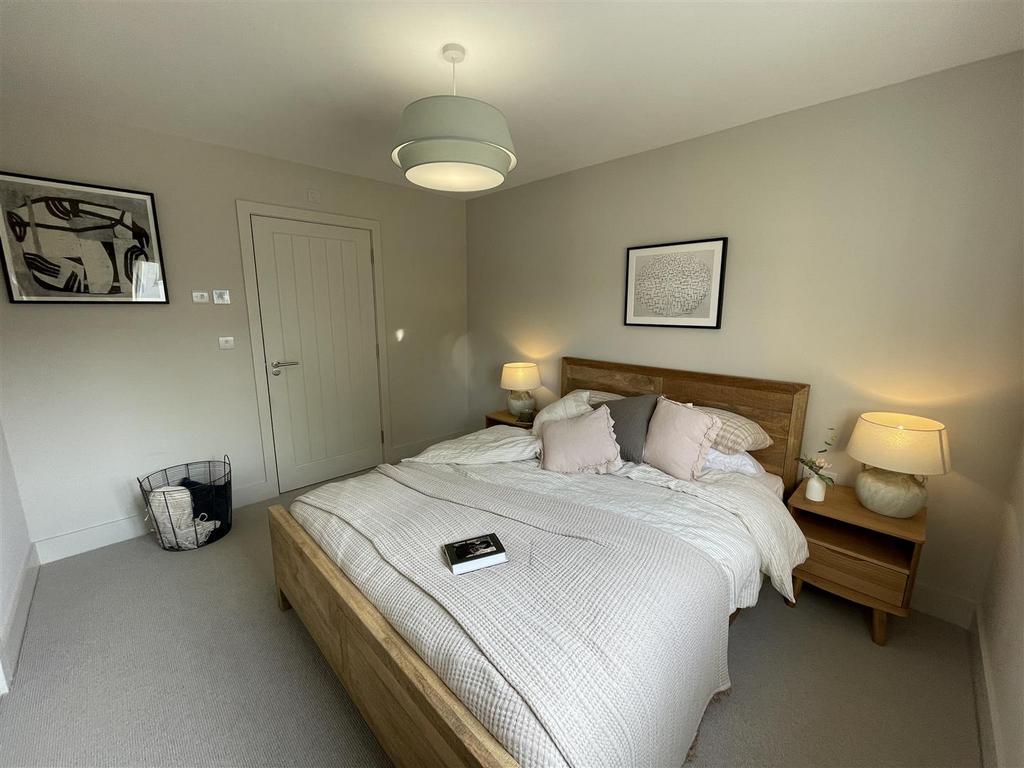Bedroom: