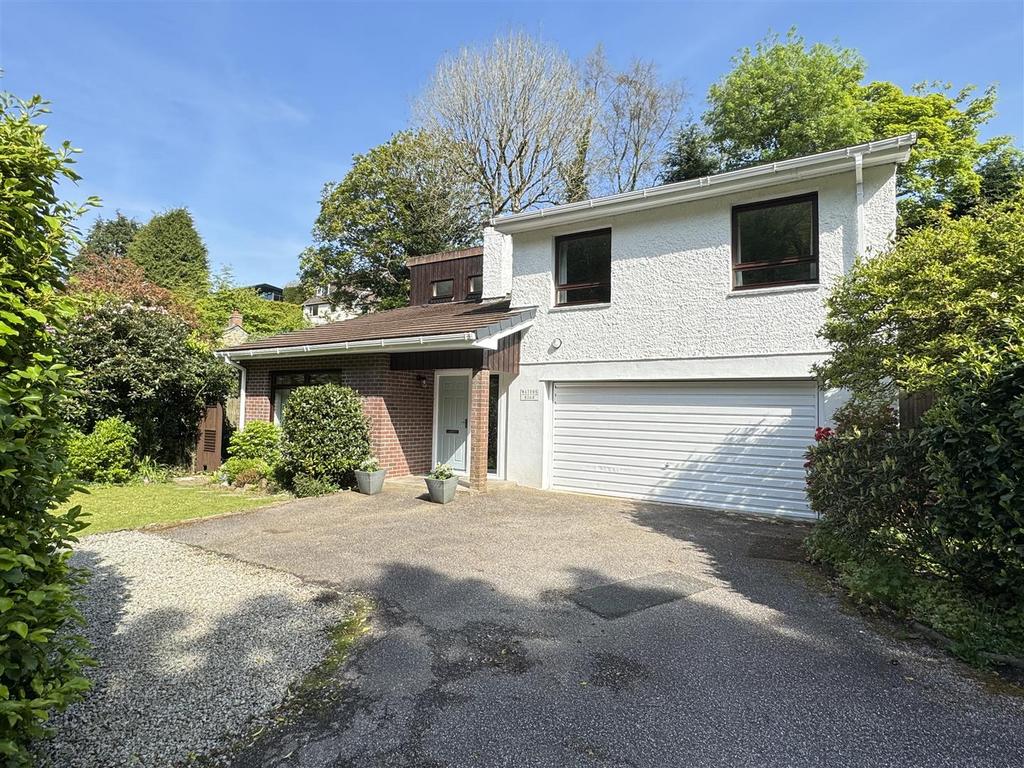 Gover Valley, St. Austell 5 bed detached house for sale £375,000
