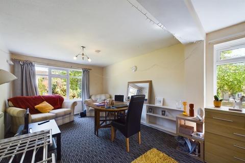 3 bedroom apartment for sale, Velyn Avenue, Chichester