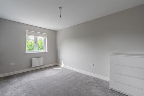 8 Apple Tree Lane, York, YO26 5TL
