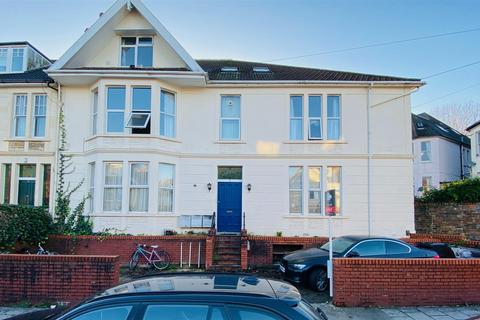 3 bedroom flat to rent, Dundonald Road, Bristol