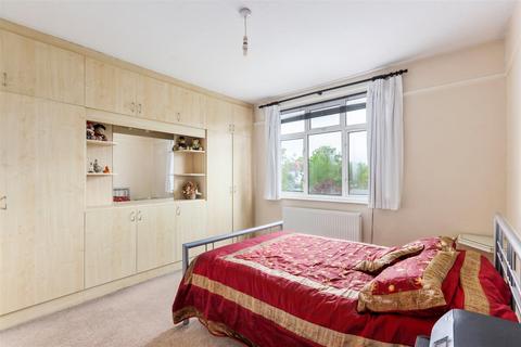 10 Milner Road, Morden, SM4 6EN