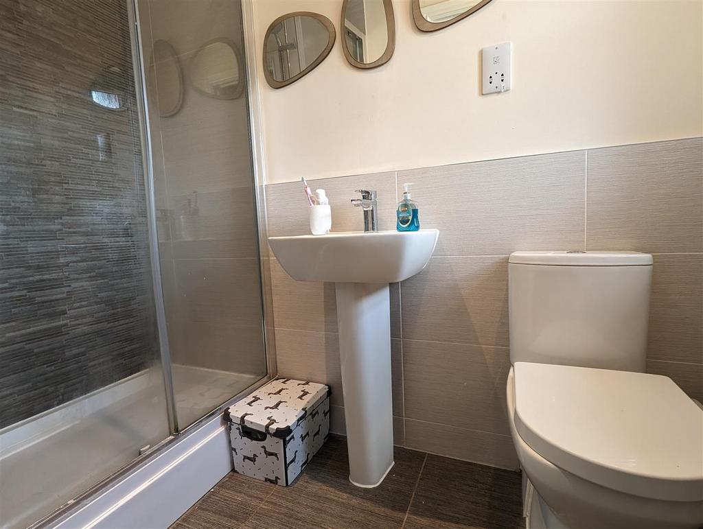 En suite shower/wc
