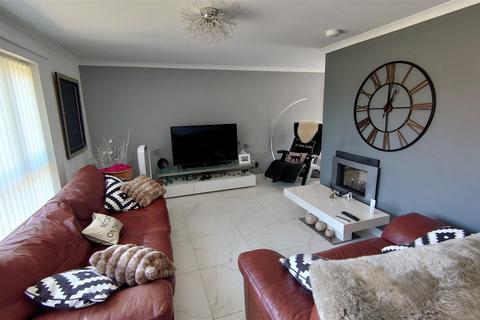 Fordlands Claycastle, Haselbury Plucknett, Crewkerne, TA18 7PE