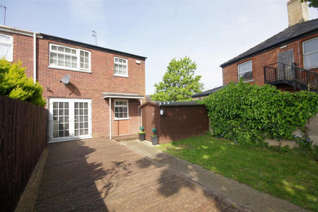 Clarendon Street, Hull HU3 3 bed end of terrace house for sale - £124,950