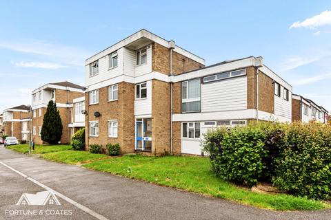 88 Five Acres, Harlow, CM18 6XA