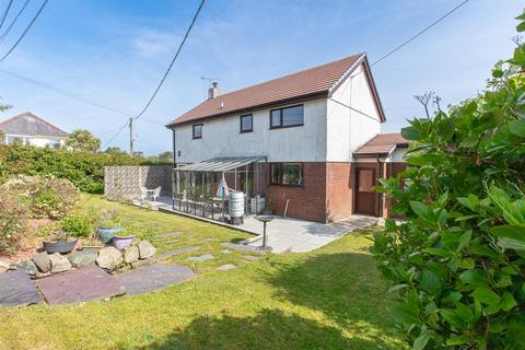 4 bedroom detached house for sale, Bay View Road, Benllech