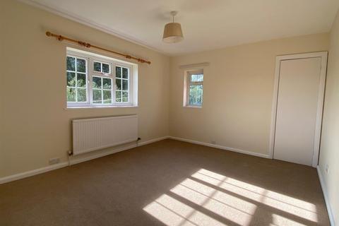 3 bedroom semi-detached house to rent, Standon Cottages, Main Road