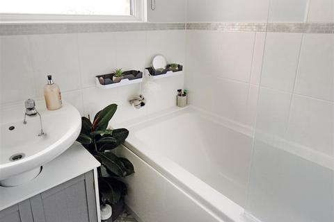 31 Beacon Way, Littlehampton, BN17 6QS