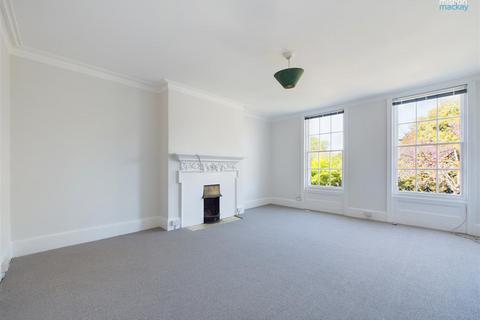 2 bedroom flat to rent, Montpelier Crescent, Brighton, BN1 3JF