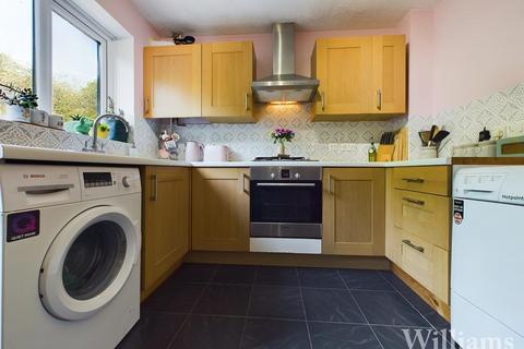 2 bedroom terraced house for sale, Little Orchards, Aylesbury HP20