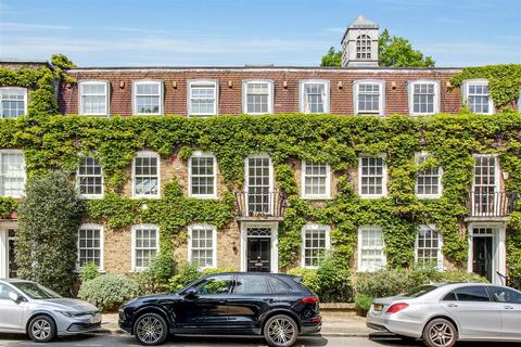 2 bedroom apartment for sale, Hogarth Court, Hampstead, NW3