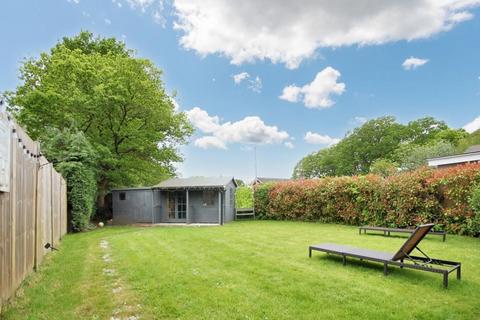 31 The Glade, Fetcham, Leatherhead, KT22 9TB