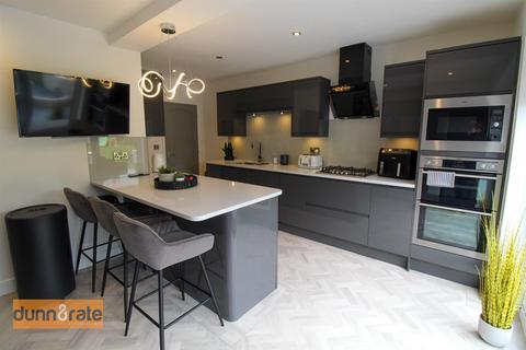 57 Derek Drive, Stoke-on-trent, ST1 6BX
