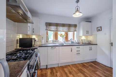 4 bedroom detached house for sale, Weatherhill Road, Lindley,  Huddersfield, HD3