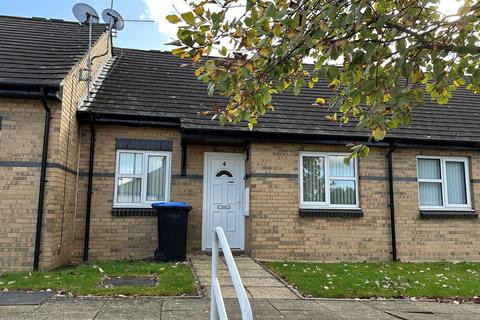 Bradford - 2 bedroom semi-detached bungalow to rent