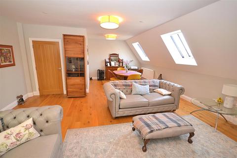 2 bedroom apartment for sale, High East Street, Dorchester