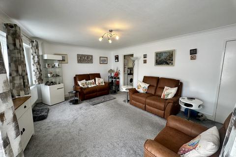 1 bedroom apartment for sale, Kings Court, Ramsey, Isle of Man, IM8