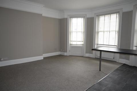 1 bedroom flat to rent, Chesham Place, Brighton