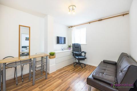 1 bedroom flat to rent, Harper Road, London,  E6