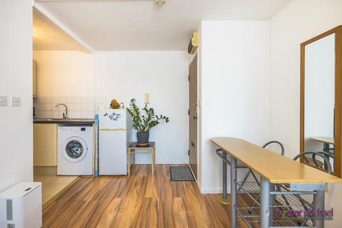 1 bedroom flat to rent, Harper Road, London,  E6