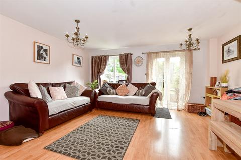 3 bedroom semi-detached house for sale, Quinneys Place, Whitstable, Kent
