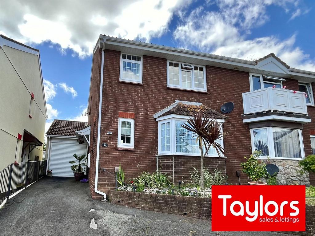 Treesdale Close, Paignton 3 bed semidetached house for sale £300,000