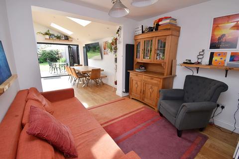 4 Brookhouse Gardens, London, E4 6LZ