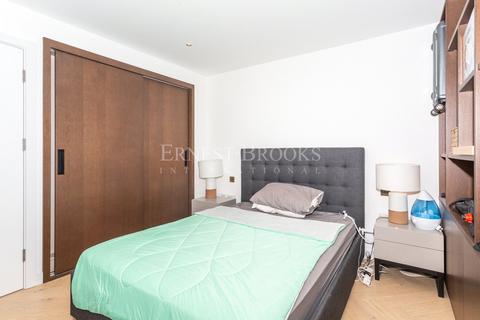 1 bedroom apartment to rent, Landmark Pinnacle, 10 Marsh Wall, Canary Wharf, E14