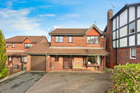 4 bedroom detached house for sale, Bellerby Close, Whitefield, M45