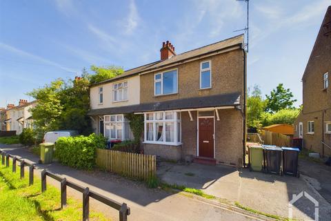 Bletchley - 3 bedroom semi-detached house to rent