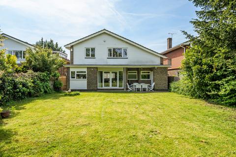 7 Plaxtol Close, Bromley, BR1 3AU