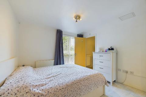 2 bedroom flat for sale, Cloudeseley Close, Sidcup DA14