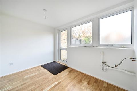 66 Micheldever Road, London, SE12 8LU