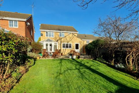 24 Wingate Drive, Ampthill, Bedford, MK45 2XF